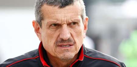 F1: Steiner: "En lugar de Checo Pérez me llevaría a Lawson a Red Bull"