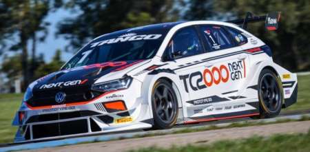 Carburando se subió a un SUV del TC2000 en Concordia
