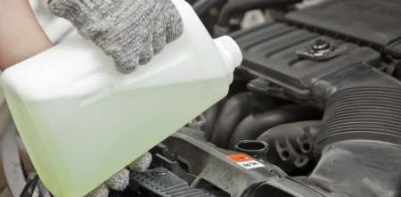 Verano 2025: ¿Por qué es importante revisar el agua y el aceite?