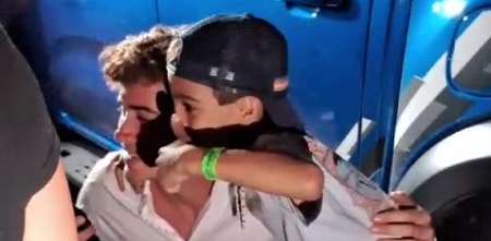 El gesto de Franco Colapinto con un pequeño fanático al llegar a los Olimpia