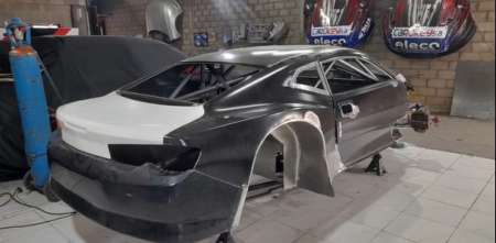 TC: el último piloto en correr con una Chevy finalizó los trabajos en su Camaro para 2025