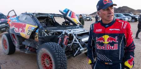 ¡Bombazo! Carlos Sainz fuera del Dakar 2025