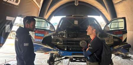 Emiliano Spataro, de visita en el Dakar 2025: "Hoy es una carrera de resistencia y de altísima velocidad"