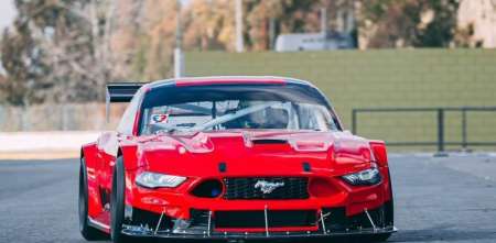 TC: Catalán mostró como van los trabajos en su Mustang