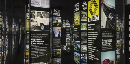 Experiencia inmersiva en el Renault Summer 2025 camino a los 70 años de la Fábrica de Santa Isabel