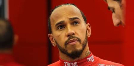 Lewis Hamilton asustó a todos en el evento de Ferrari en Milán