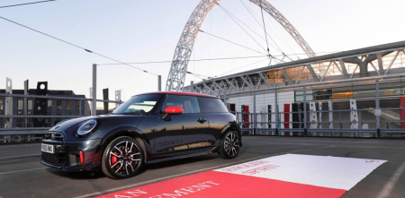 Espíritu inglés, gestión alemana… la singular movida de MINI con el DT de la selección de Inglaterra