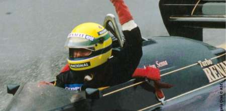 El equipo de fútbol que homenajeará a Ayrton Senna en su camiseta