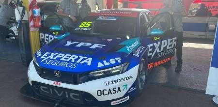 TCR South America: Tiago Pernía dominó el primer ensayo en Oberá