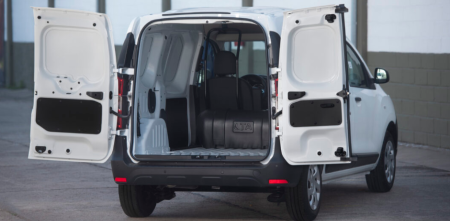 Renault Pro+ amplía su oferta con modelos impulsados a GNC para clientes profesionales