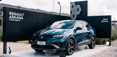 Experiencia Living Bliss 2025: Renault presenta Renault Arkana E-Tech hybrid