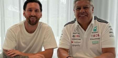 La foto viral de Chiqui Tapia y Messi con la remera de Mercedes