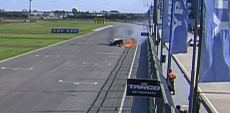 Top Race: así fue el duro golpe e incendio de Guttlein en San Nicolás