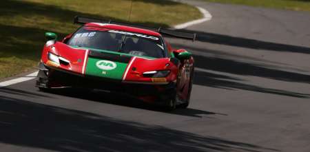 GT World Challenge Europe: Siebert conquistó la victoria en la 1ra final en Brands Hatch