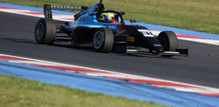 F4 Italiana: Teo Schropp completó la primera fecha en Misano