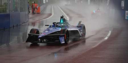 Fórmula E: Vandoorne acertó con la entrada a boxes temprana y se llevó la victoria en Tokio