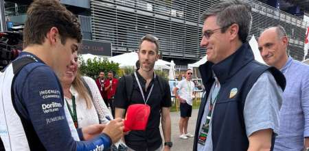 F1: Carman y Baca, presentes en Imola para apoyar a Colapinto