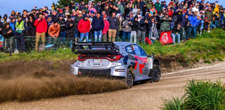 WRC: Ogier aprovechó un problema de Tänak y lidera en Portugal