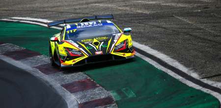 GT Italiano: Franco Girolami y Nano López comenzaron con la actividad del torneo Sprint en Vallelunga