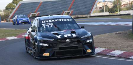 TC2000: Matías Rossi clavó el nuevo récord del circuito 8 y logró la pole position en Buenos Aires