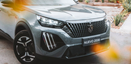 El nuevo Peugeot 2008 fue elegido Mejor Auto y SUV Regional 2024