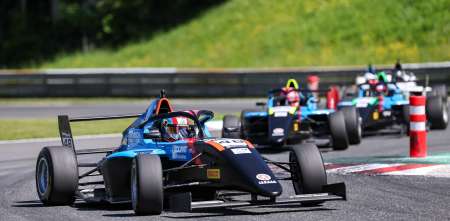 F4 CEZ: Gino Trappa cosechó un triunfo y dos podios en su paso por Salzburgring