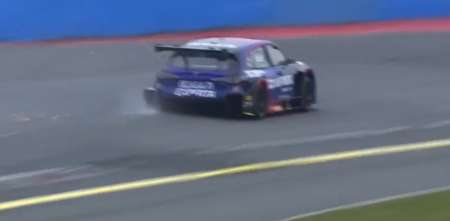 TC2000: la ajustada salvada de Tiago Pernía para evitar un golpe en Rosario