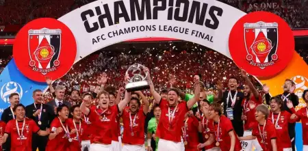 ¿Cuál es la relación entre el Urawa Red Diamonds, rival de River, y el automovilismo?