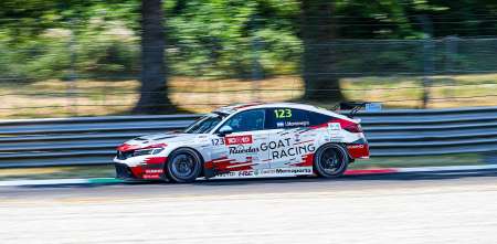 TCR WT:  Montenegro, Guerrieri y Girolami, en el Top 10 en la 1ra final en Monza; Pernía abandonó