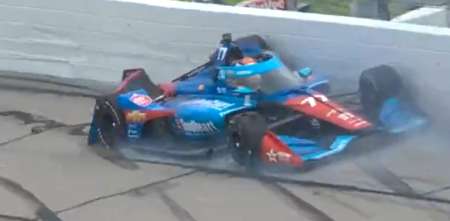 IndyCar: golpe y abandono para Ray Robb en Iowa