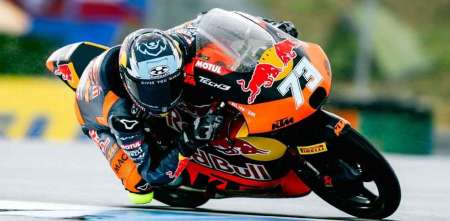 Moto3: Perrone fue 5° en la práctica clasificatoria y Morelli no alcanzó a meterse directo en la Q2 de República Checa