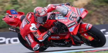 MotoGP: con récord incluido, Bagnaia consiguió su primera pole de la temporada en Brno