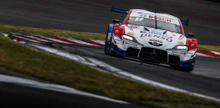 Súper GT: un recargo sacó del podio a Sacha Fenestraz en Fuji