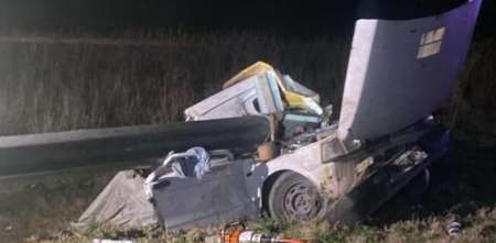 Tragedia por un choque frontal en Córdoba: murieron tres nenes y un hombre