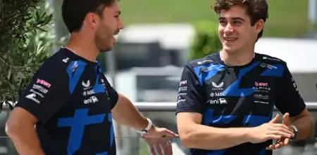 F1: el divertido ida y vuelta entre Colapinto y Gasly sobre sus vacaciones en el receso de verano
