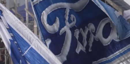 TC: la historia detrás de una de la banderas de la hinchada de Ford