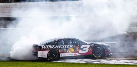 NASCAR: Dillon clasificó a Playoffs tras ganar en Richmond