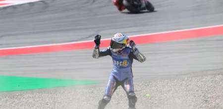 MotoGP: Alex Márquez, devastado tras caerse y perder el Sprint: “Fue una cachetada de realidad”