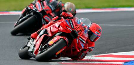 MotoGP: Marc Márquez se quedó con una ajustada victoria en el GP de San Marino y hace historia