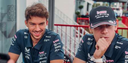 F1: Colapinto sacó a relucir lo que sabe de fútbol y le hizo una broma a Gasly con Qatar 2022