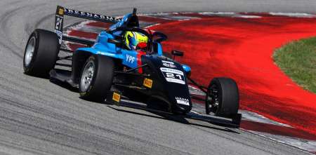 F4 Italiana: Teo Schropp completó un viernes positivo en Barcelona