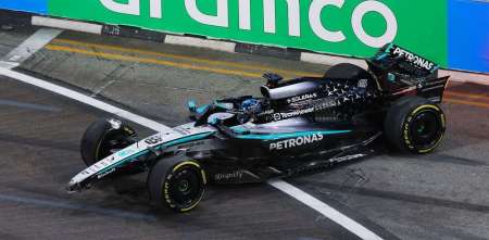 F1: Russell, tras el choque en la FP2 del GP de Singapur: “Estoy molesto, no estoy seguro de lo que pasó”