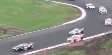 TC: la pista húmeda provocó los despistes de Canapino y Chapur en el comienzo de la final