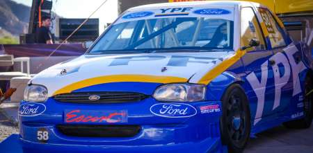 TC2000: el emotivo recuentro de Henry Martin con su Escort campeón con El Zonda como testigo