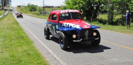 Olavarría: La Galera y más de 50 autos en la 1º “Vuelta de los Gringos Emiliozzi”