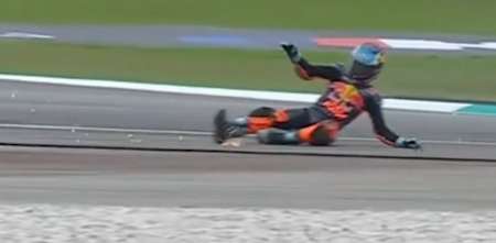 Moto3: una caída complicó el viernes de Valentín Perrone en el GP de Malasia