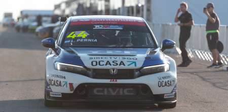 TCR South America: Leonel Pernía ganó de punta a punta y quedó a las puertas de la consagración en Cuiabá