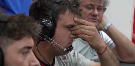 TC: ¡Desazón total! Así reaccionó el box de Werner a su abandono en la final en Toay