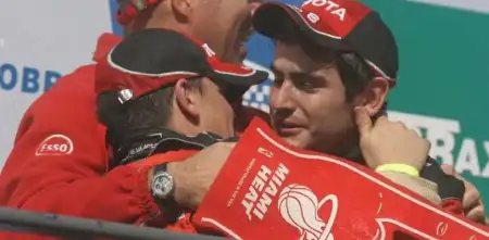 La familia Vuyovich presente en Salta en el homenaje del TC2000 a Nicolás