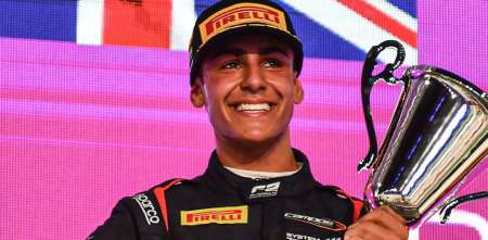 F1: ¿Quién es Lindblad, el "nuevo Verstappen" que correrá en Racing Bulls en 2026?